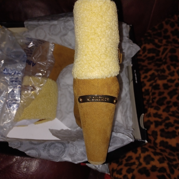 BLACK FRIDAY SALE NOV28/DEC5NWOT Juicy Couture Boots - Picture 7 of 9